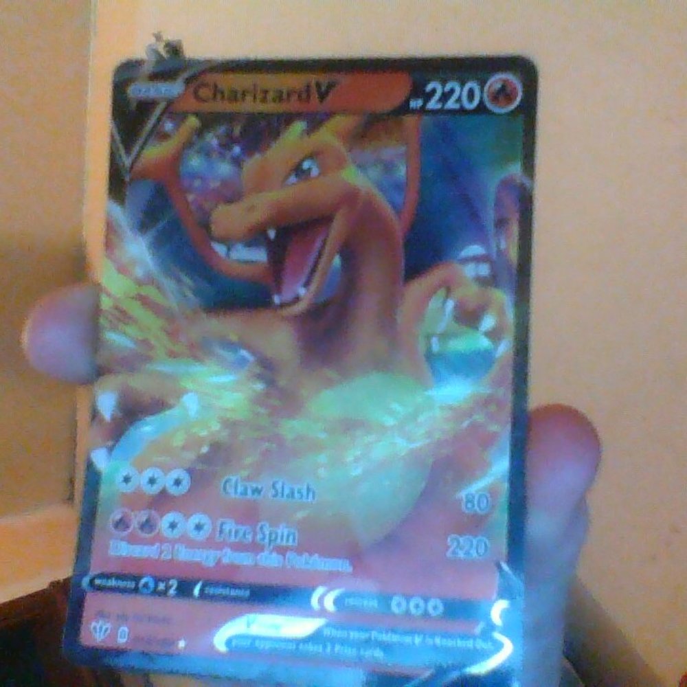 Pokemon charizard v